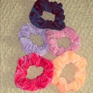 Bulk of Scrunchies!